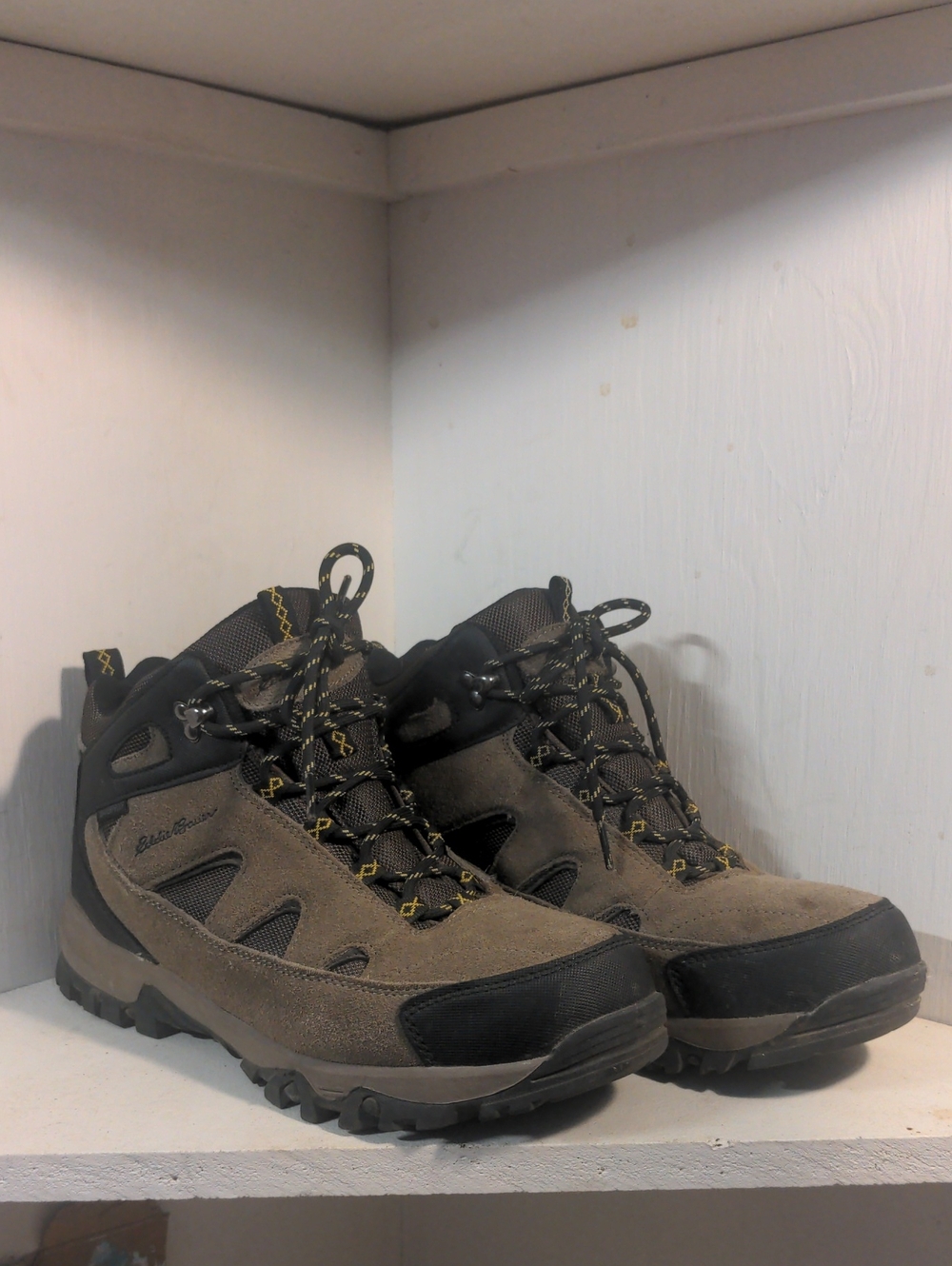 Eddie Bauer Men's Taupe and Black Trail Boots
